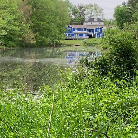 Gorgeous Poconos Springtime By The Lake! Henryville Exterior foto